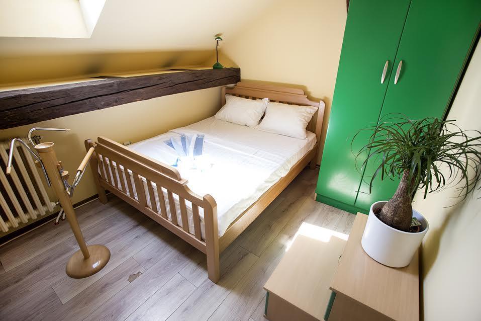Luna Apartment โนวีซาด ภายนอก รูปภาพ